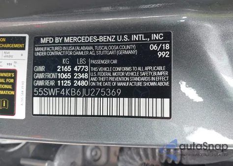 2018 Mercedes-Benz C 300 4Matic z USA, uszkodzony, nr VIN 55SWF4KB6JU275369